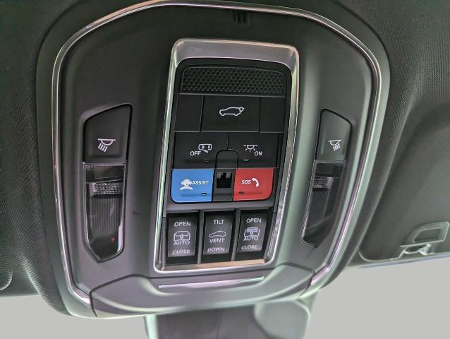 2025 Jeep Grand Cherokee Vehicle Photo in Oshkosh, WI 54901