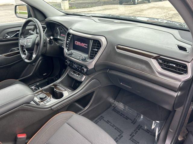 2023 GMC Acadia Vehicle Photo in MEDINA, OH 44256-9631