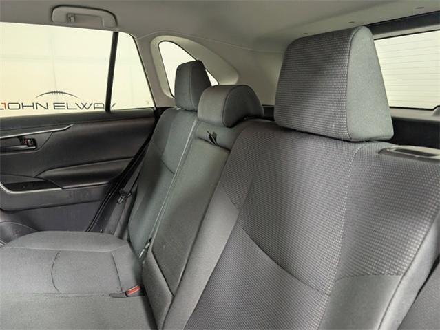 2019 Toyota RAV4 Vehicle Photo in ENGLEWOOD, CO 80113-6708