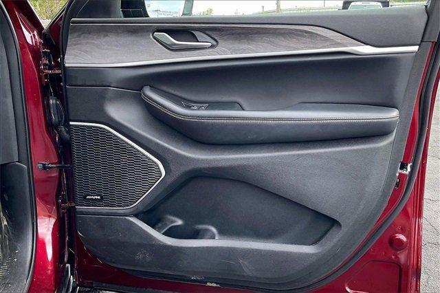 2023 Jeep Grand Cherokee Vehicle Photo in INDEPENDENCE, MO 64055-1314