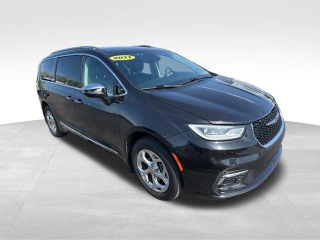 2021 Chrysler Pacifica Vehicle Photo in MEDINA, OH 44256-9631