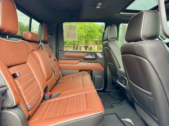 2024 GMC Sierra 2500 HD Vehicle Photo in DALLAS, TX 75209-3016