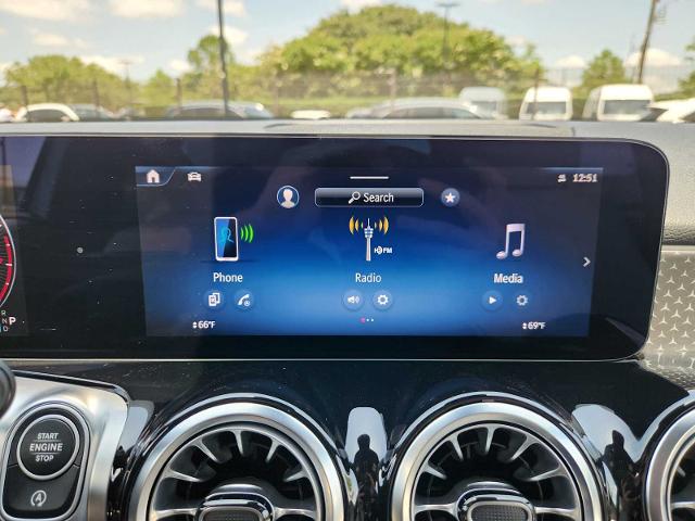 2025 Mercedes-Benz GLB Vehicle Photo in HOUSTON, TX 77079