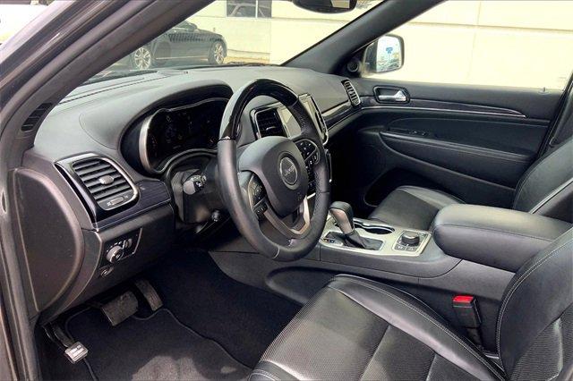 2019 Jeep Grand Cherokee Vehicle Photo in TOPEKA, KS 66609-0000