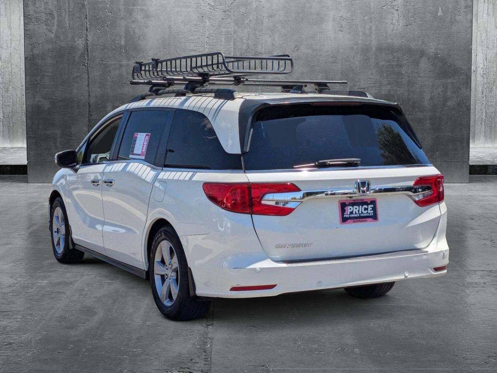 2019 Honda Odyssey Vehicle Photo in Valencia, CA 91355