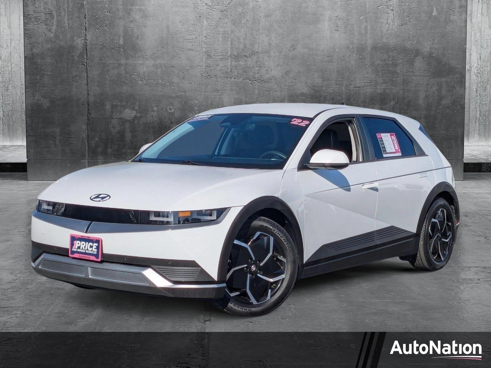 2022 Hyundai IONIQ 5 Vehicle Photo in VALENCIA, CA 91355-1705