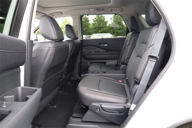 2025 Nissan Pathfinder Vehicle Photo in Hazelwood, MO 63042