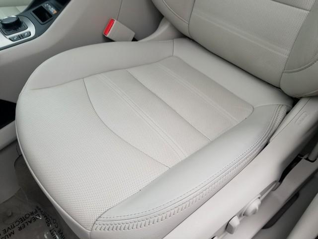 2023 GMC Terrain Vehicle Photo in ELYRIA, OH 44035-6349