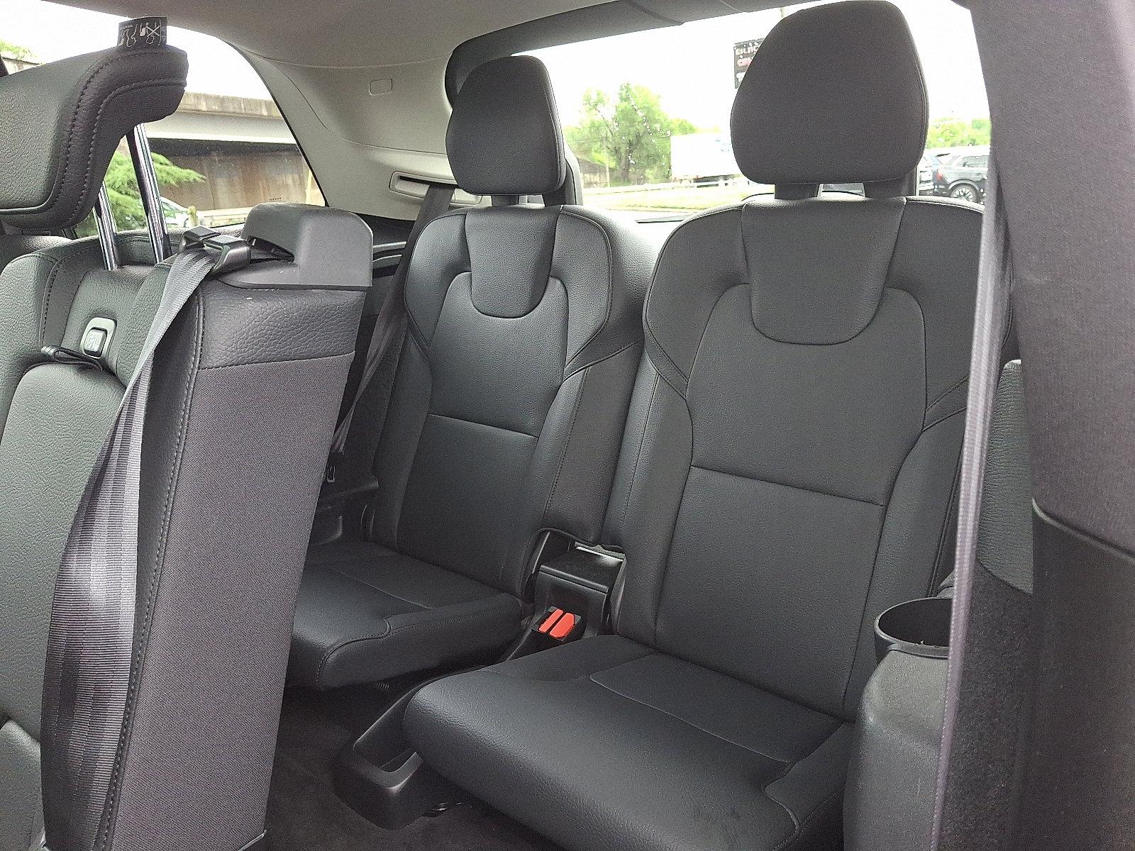 2022 Volvo XC90 Vehicle Photo in Trevose, PA 19053