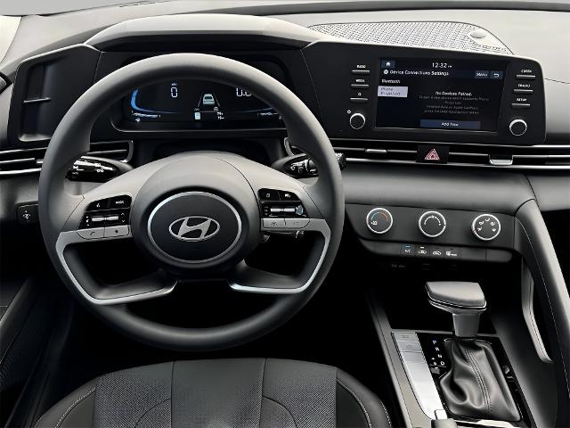 2025 Hyundai ELANTRA Vehicle Photo in Green Bay, WI 54304