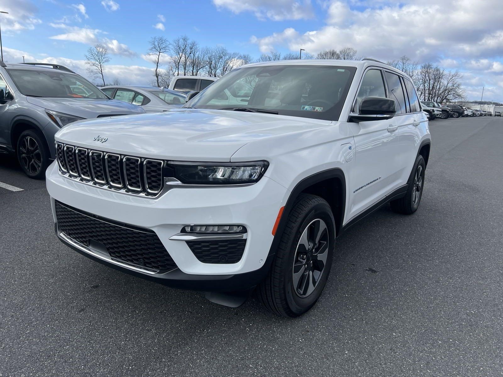 2024 Jeep Grand Cherokee 4xe Vehicle Photo in Mechanicsburg, PA 17050-1707