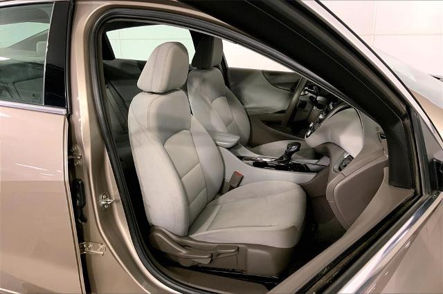 2022 Chevrolet Malibu Vehicle Photo in Lees Summit, MO 64086