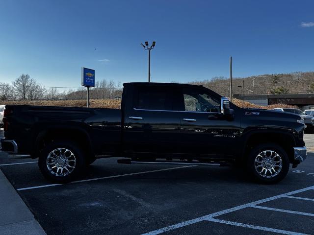 2025 Chevrolet Silverado 3500 HD Vehicle Photo in GARDNER, MA 01440-3110