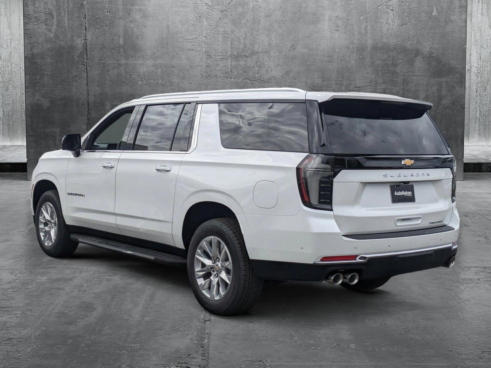 2025 Chevrolet Suburban Vehicle Photo in GILBERT, AZ 85297-0446