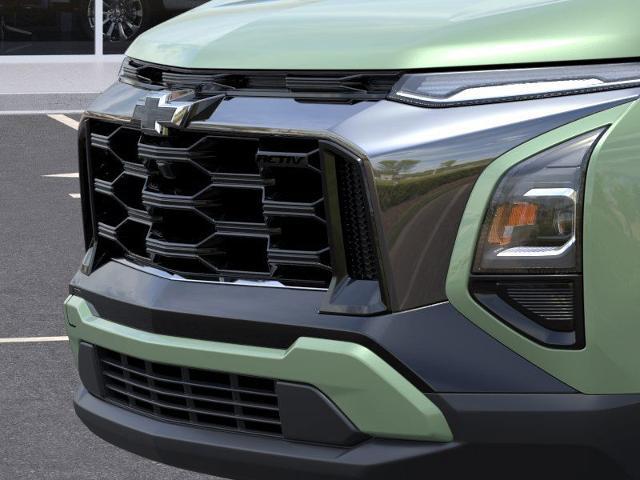 2025 Chevrolet Equinox Vehicle Photo in Roslyn, NY 11576