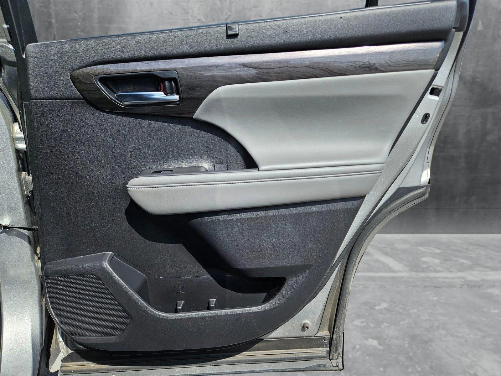 2021 Toyota Highlander Vehicle Photo in Austin, TX 78728