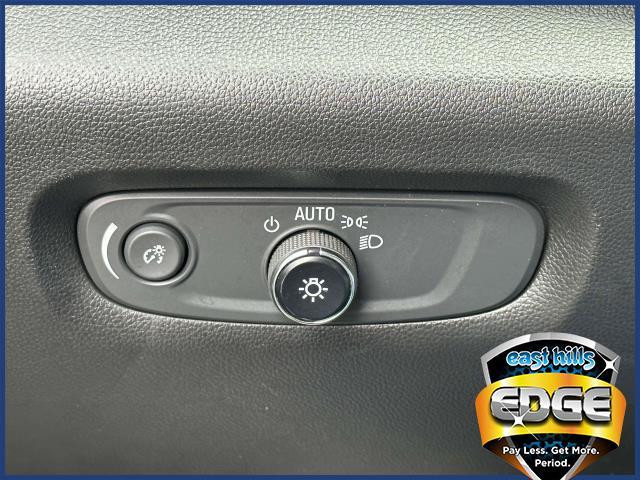 2022 Chevrolet Traverse Vehicle Photo in Roslyn, NY 11576