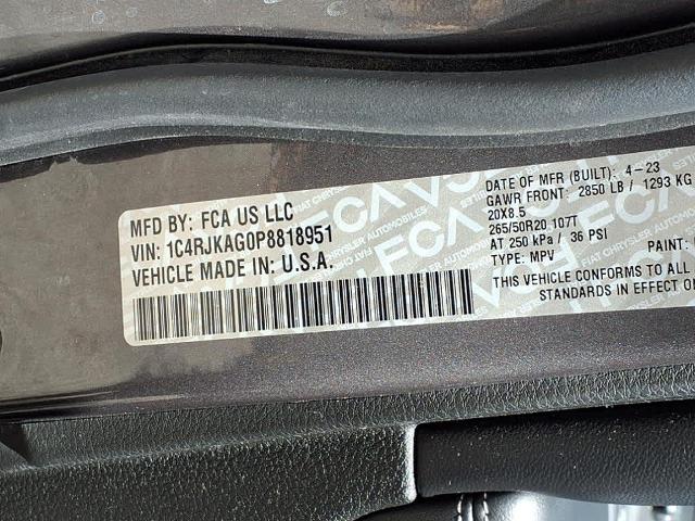 2023 Jeep Grand Cherokee L Vehicle Photo in San Antonio, TX 78230-1001