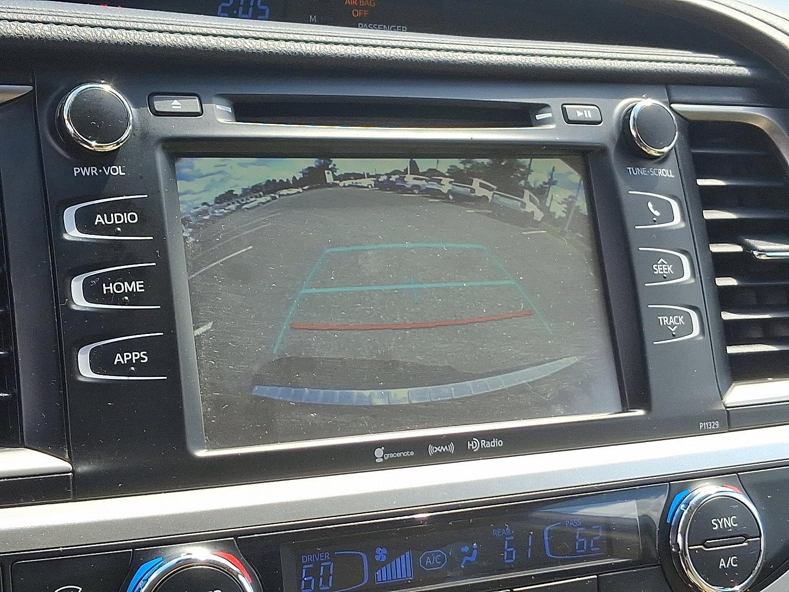 2018 Toyota Highlander Vehicle Photo in Trevose, PA 19053