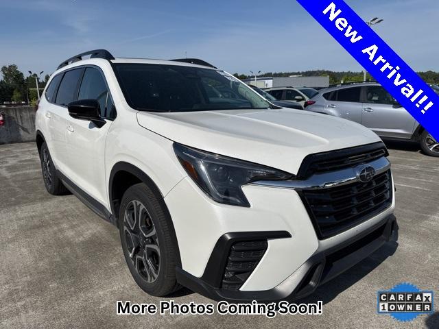 2024 Subaru Ascent Vehicle Photo in Puyallup, WA 98371