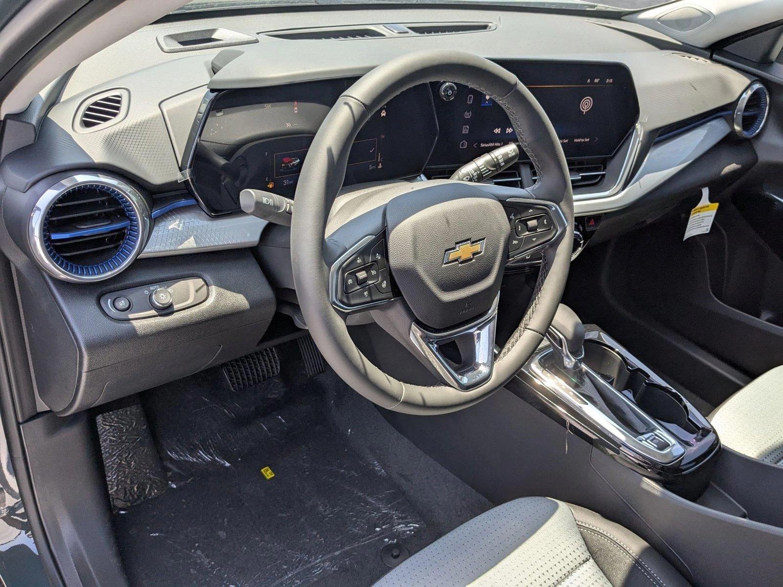 2025 Chevrolet Trax Vehicle Photo in PEMBROKE PINES, FL 33024-6534