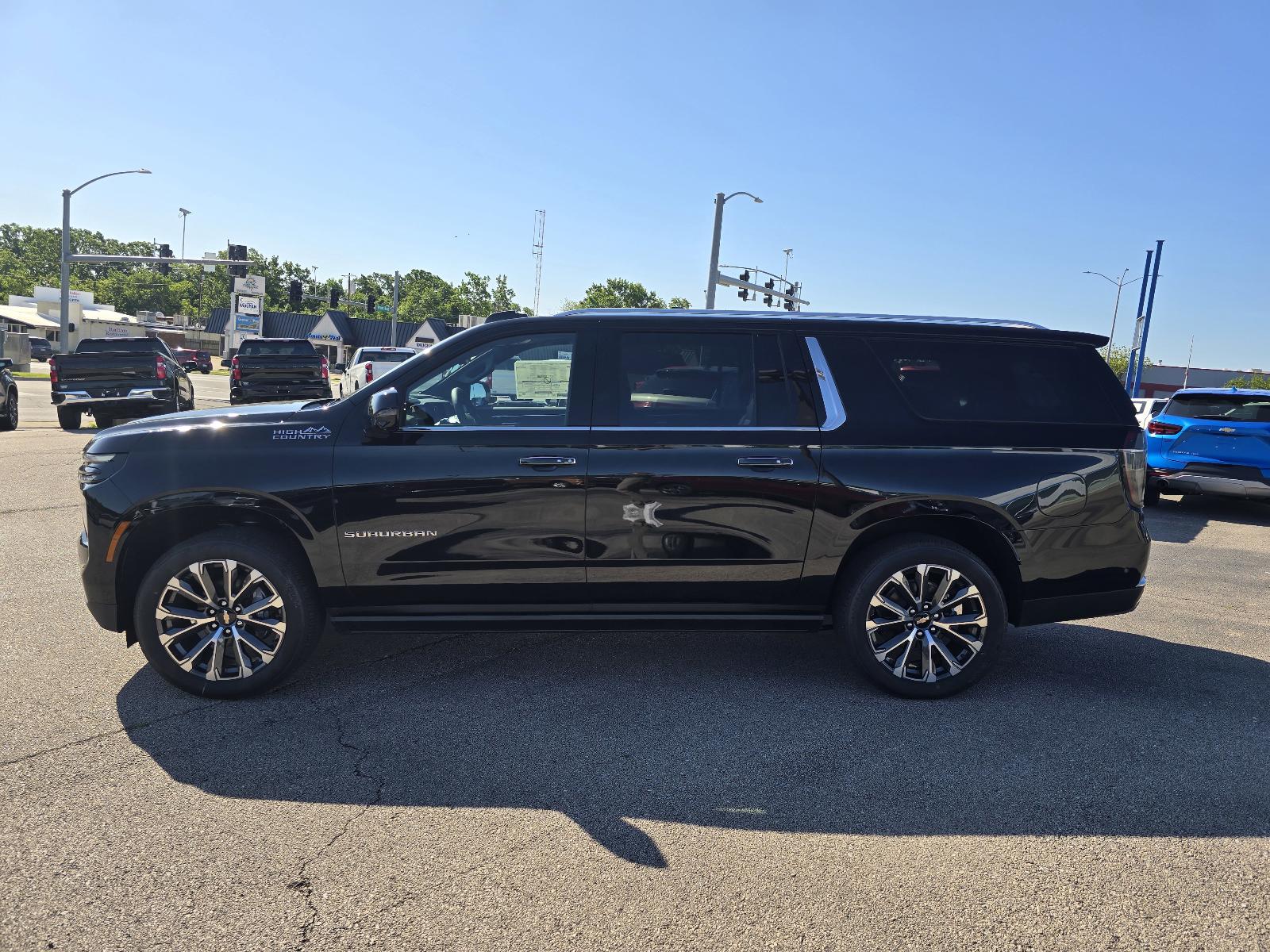 2025 Chevrolet Suburban Vehicle Photo in Rolla, MO 65401