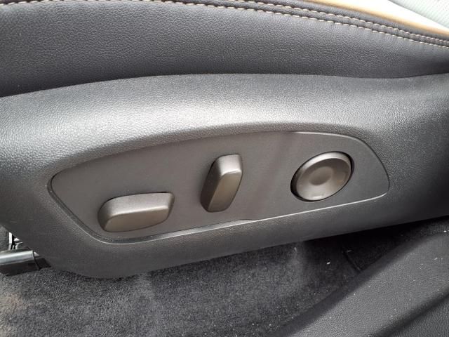 2025 Chevrolet Traverse Vehicle Photo in ROXBORO, NC 27573-6143
