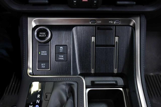 2024 Lexus GX 550 Vehicle Photo in DALLAS, TX 75235