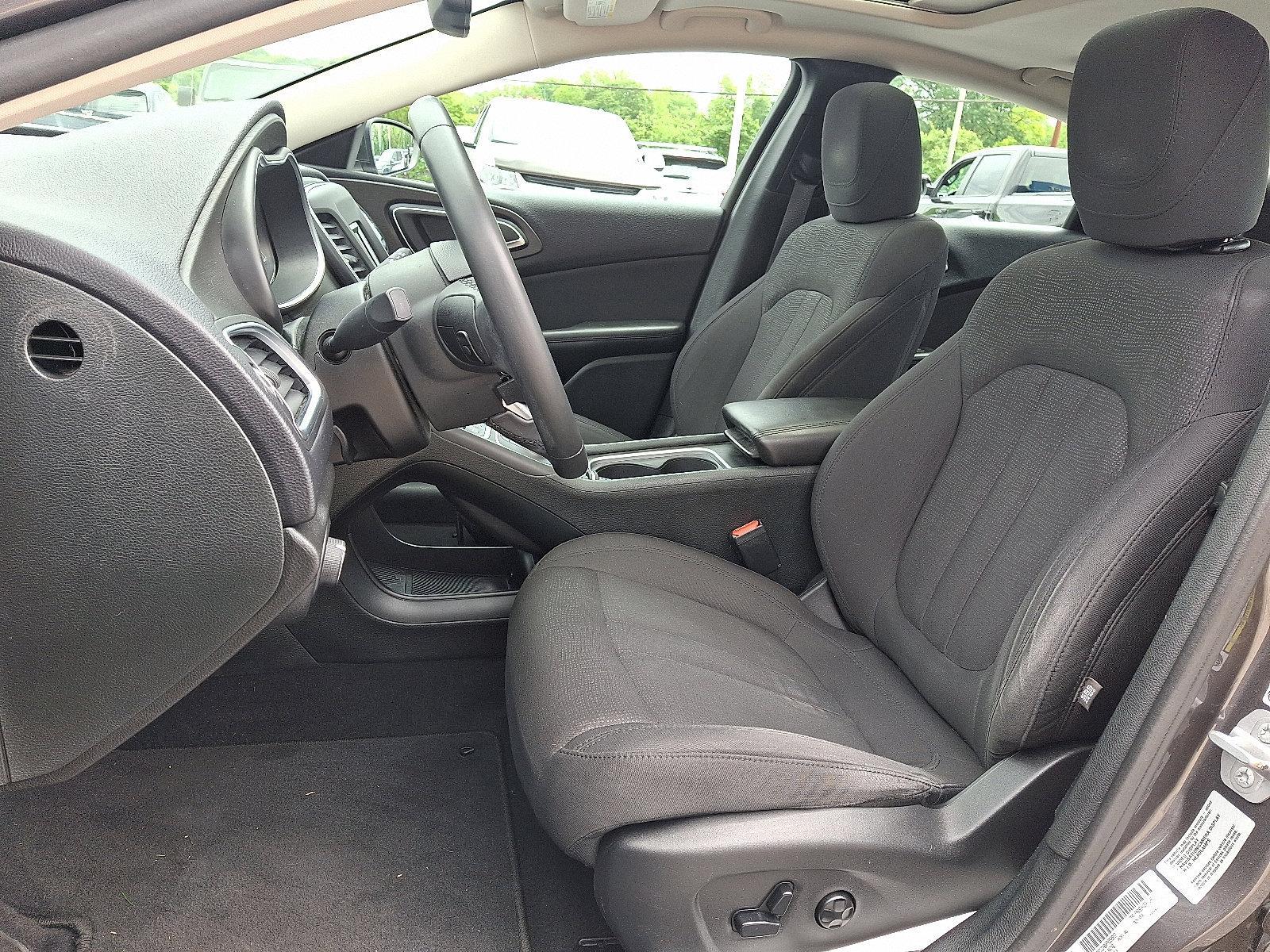 2015 Chrysler 200 Vehicle Photo in BETHLEHEM, PA 18017-9401