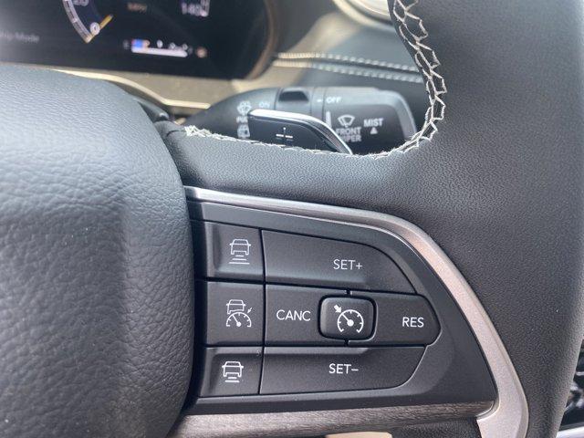 2025 Jeep Grand Cherokee Vehicle Photo in Doylsetown, PA 18901