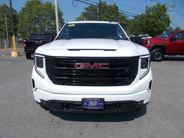 2025 GMC Sierra 1500 Vehicle Photo in LOWELL, MA 01852-4336