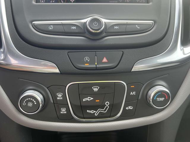 2022 Chevrolet Equinox Vehicle Photo in Roslyn, NY 11576