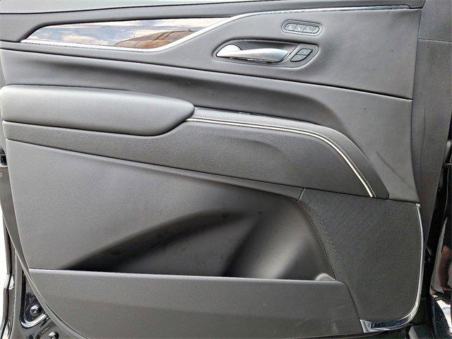 2024 Cadillac Escalade ESV Vehicle Photo in ALLENTOWN, PA 18103-7399