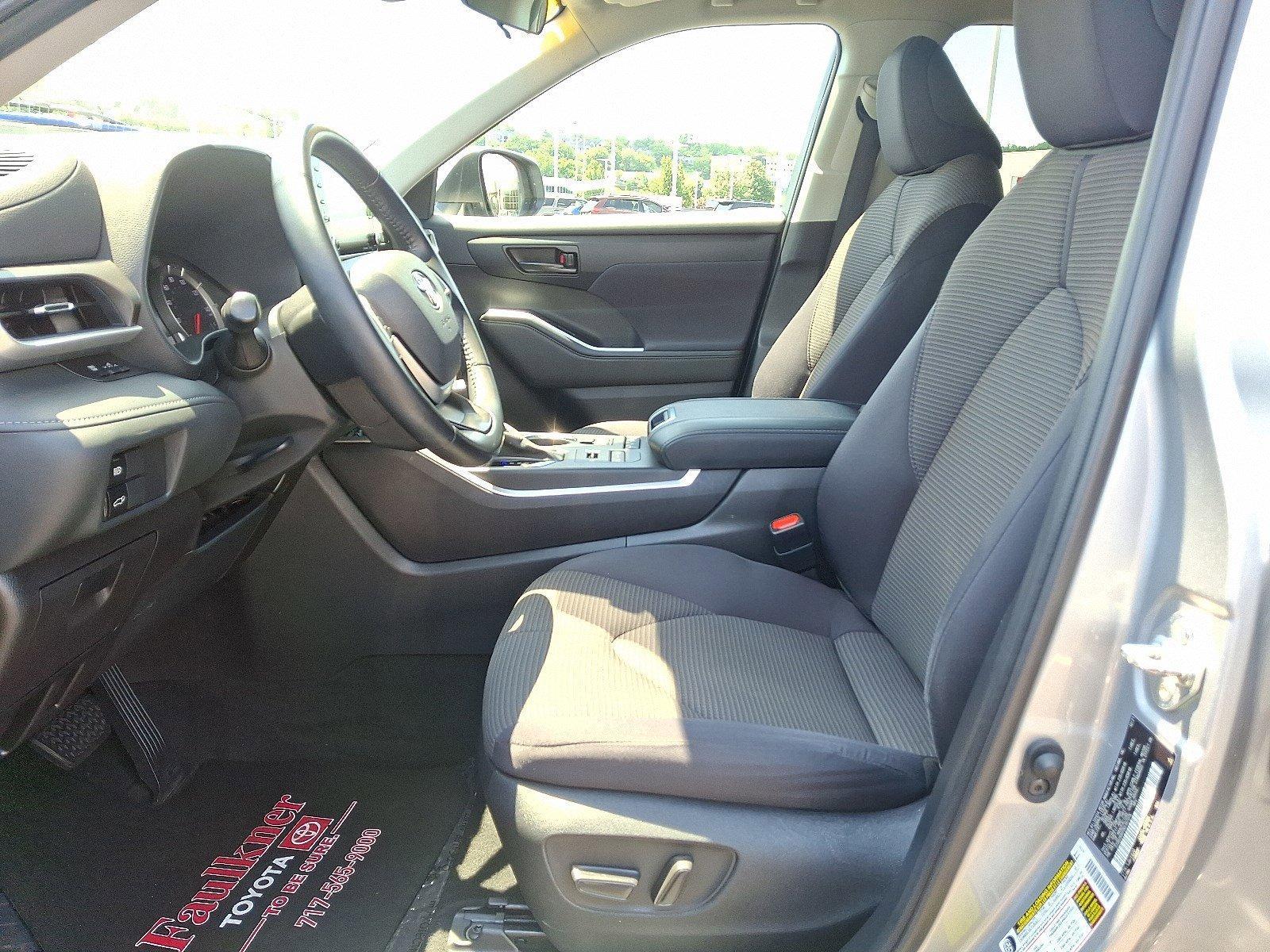 2022 Toyota Highlander Vehicle Photo in Harrisburg, PA 17111