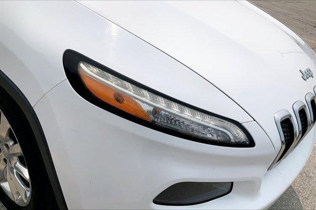 2015 Jeep Cherokee Vehicle Photo in KANSAS CITY, MO 64114-4502