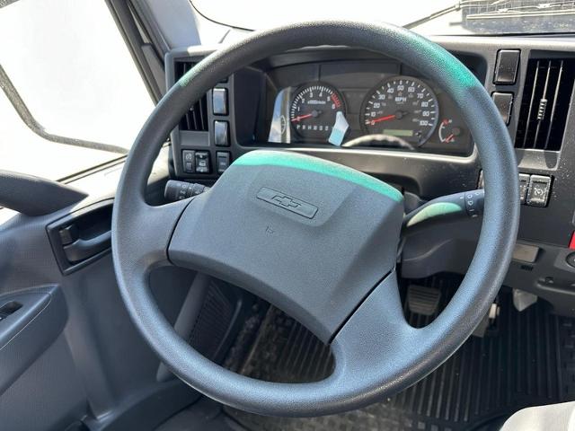 2024 Chevrolet Low Cab Forward 5500 HG Vehicle Photo in COLUMBIA, MO 65203-3903