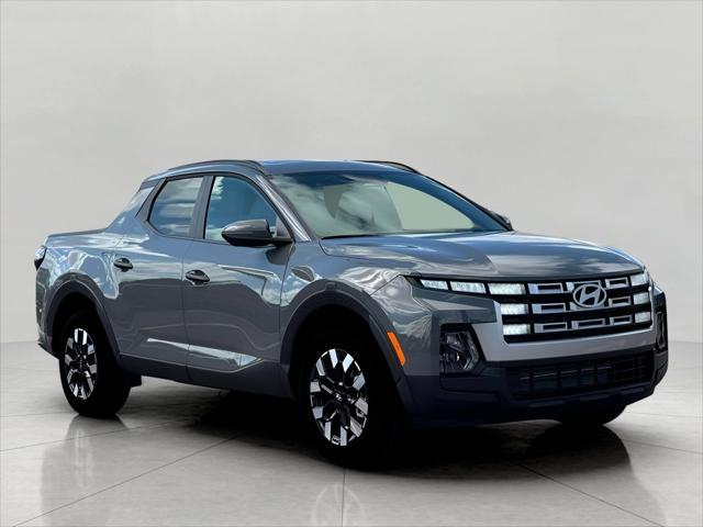 2025 Hyundai SANTA CRUZ Vehicle Photo in Green Bay, WI 54304