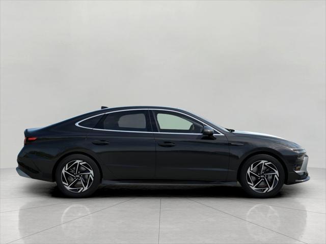 2025 Hyundai SONATA Vehicle Photo in Green Bay, WI 54304