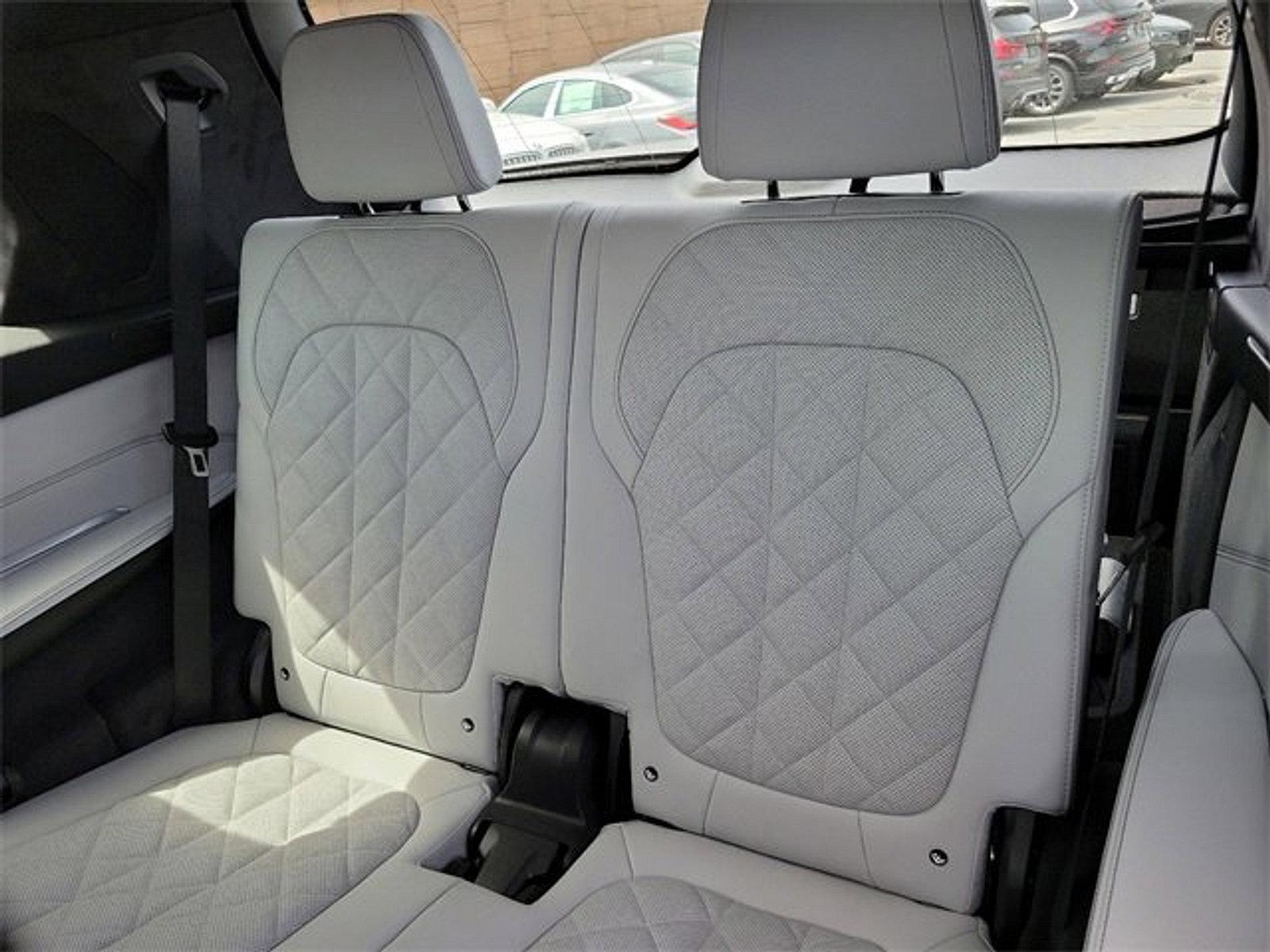 2024 BMW X7 xDrive40i Vehicle Photo in Lancaster, PA 17601