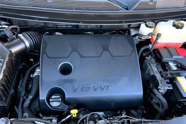 2021 Chevrolet Traverse Vehicle Photo in TOPEKA, KS 66609-0000