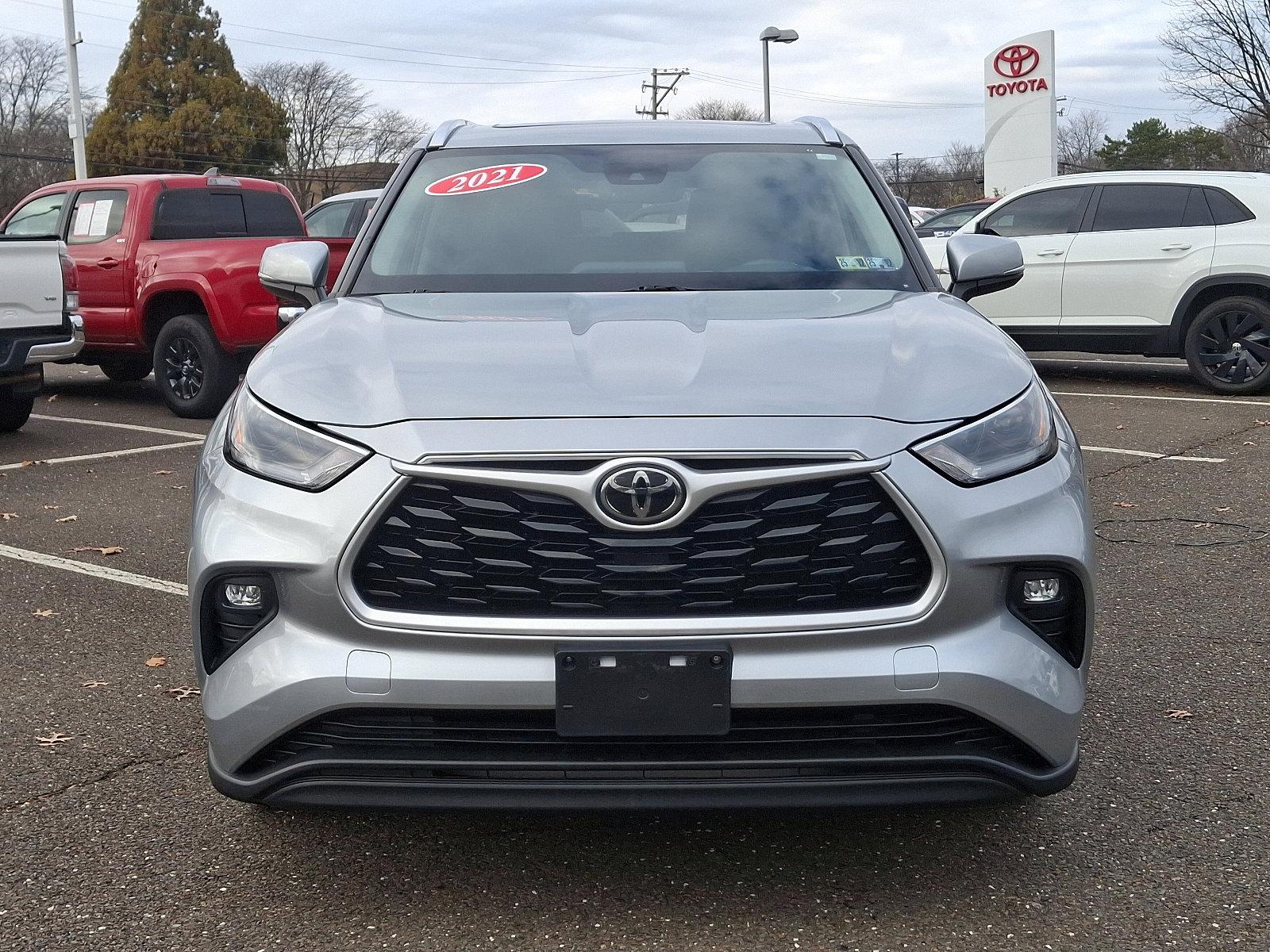 2021 Toyota Highlander Vehicle Photo in Trevose, PA 19053