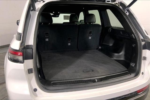 2023 Jeep Grand Cherokee Vehicle Photo in Kansas City, MO 64114