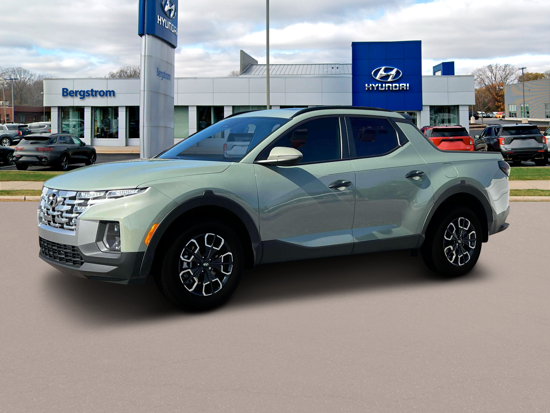 2024 Hyundai SANTA CRUZ Vehicle Photo in Green Bay, WI 54304