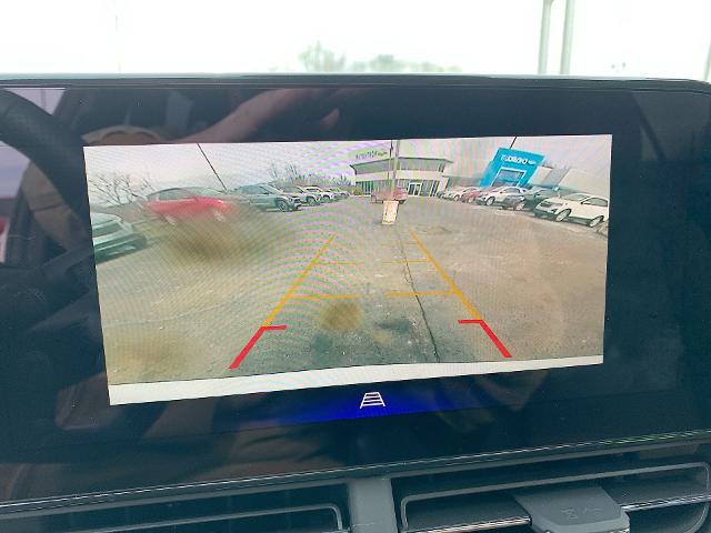 2025 Chevrolet Trax Vehicle Photo in MOON TOWNSHIP, PA 15108-2571