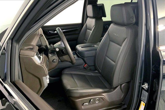 2024 GMC Yukon XL Vehicle Photo in KANSAS CITY, MO 64114-4502
