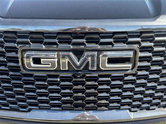 2024 GMC Yukon XL Vehicle Photo in ALBERTVILLE, AL 35950-0246