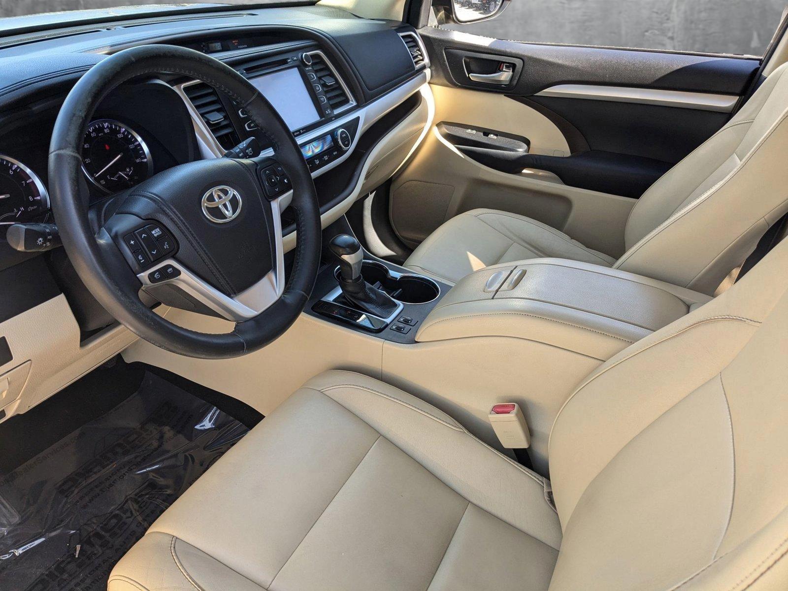 2014 Toyota Highlander Vehicle Photo in Cockeysville, MD 21030-2508