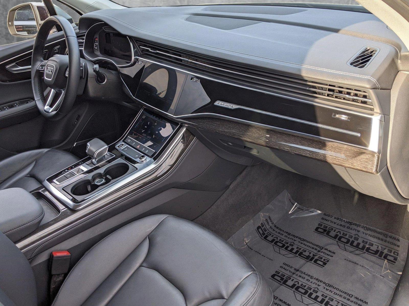 2024 Audi Q7 Vehicle Photo in TIMONIUM, MD 21093-2300