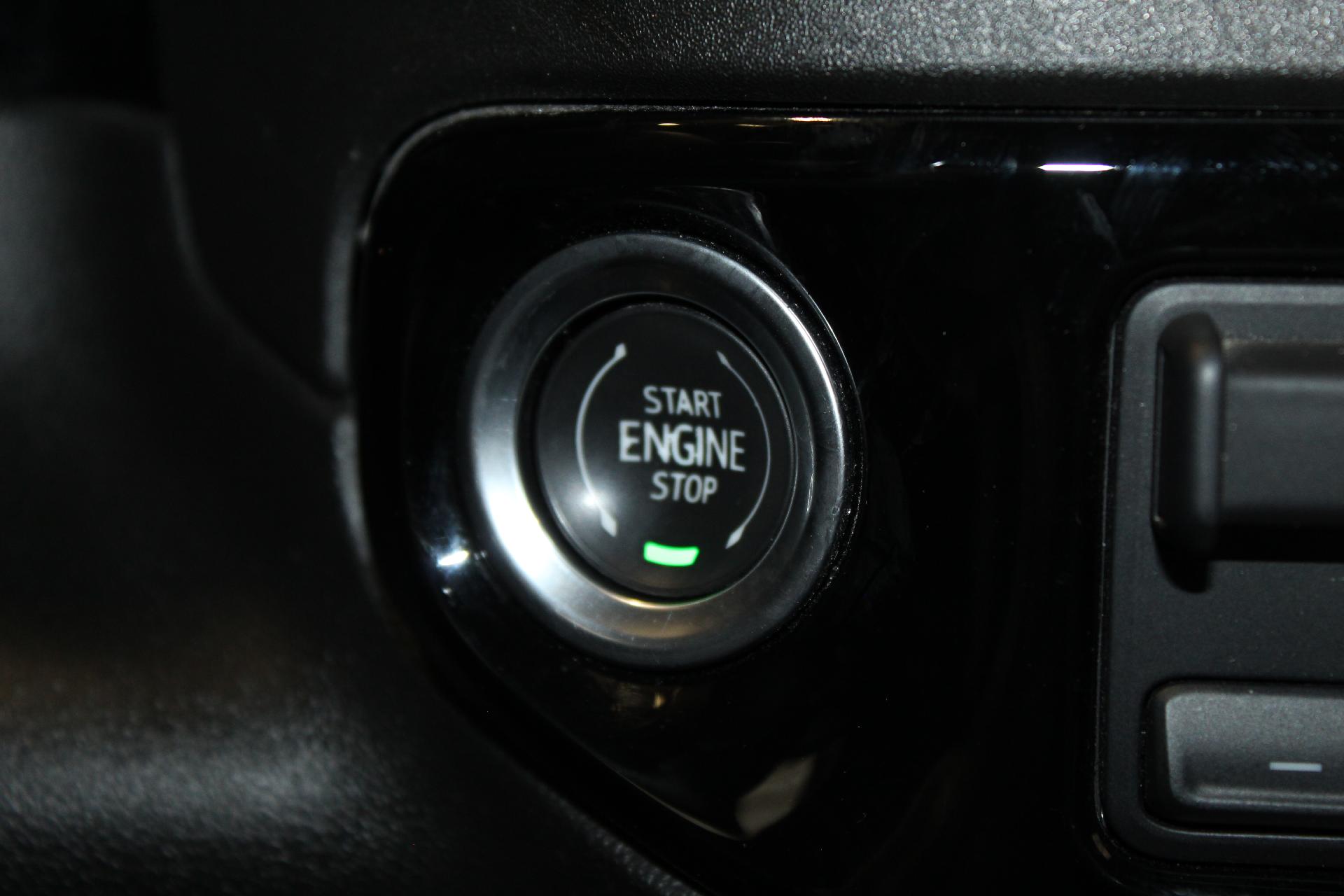 2023 Chevrolet Silverado 1500 Vehicle Photo in NORTHAMPTON, MA 01060-1120