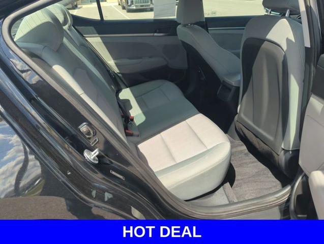 2017 Hyundai ELANTRA Vehicle Photo in Merrillville, IN 46410